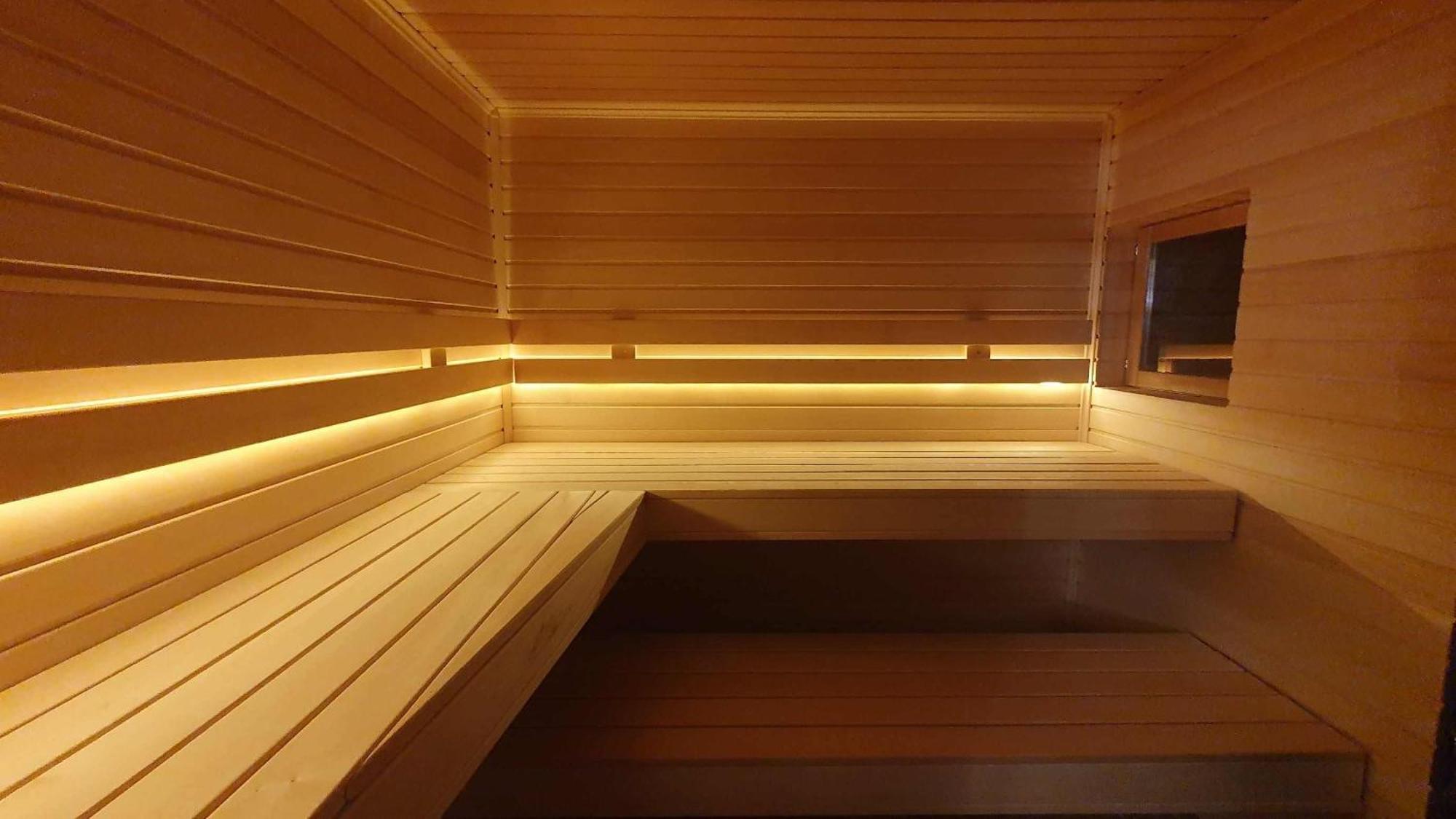 Art Garage Varese Biandronno 외부 사진